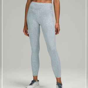 Lululemon Fast and Free Tight 25" *Nulux
City Grit White Blue Fog in size 4